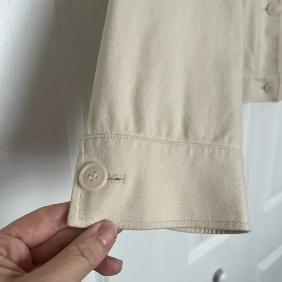 Uniqlo Classic Natural Beige Women's Jacket - Picture 5 of 8